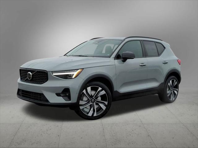 new 2025 Volvo XC40 car, priced at $49,790