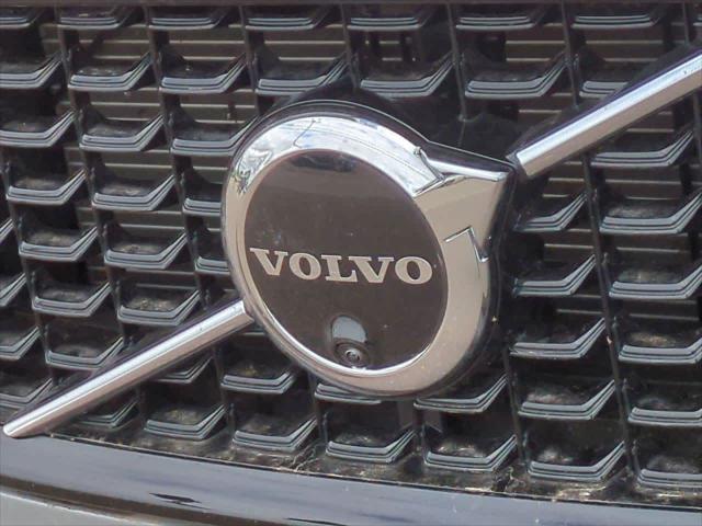 new 2025 Volvo XC60 Plug-In Hybrid car, priced at $64,000