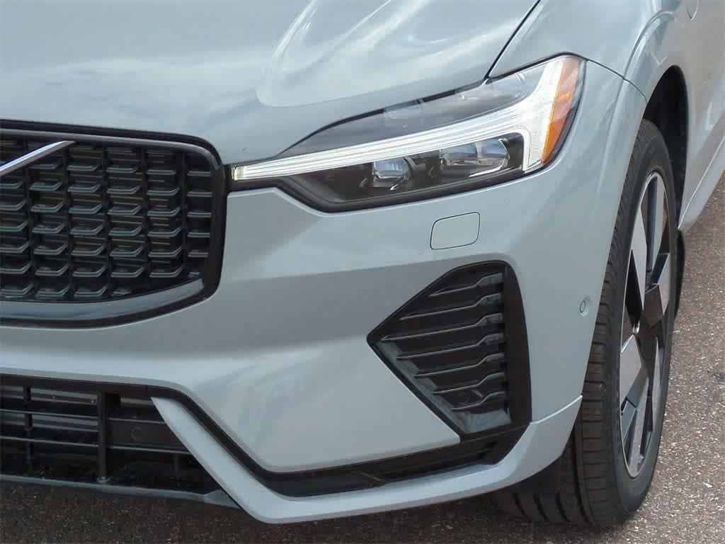 new 2025 Volvo XC60 Plug-In Hybrid car, priced at $64,000