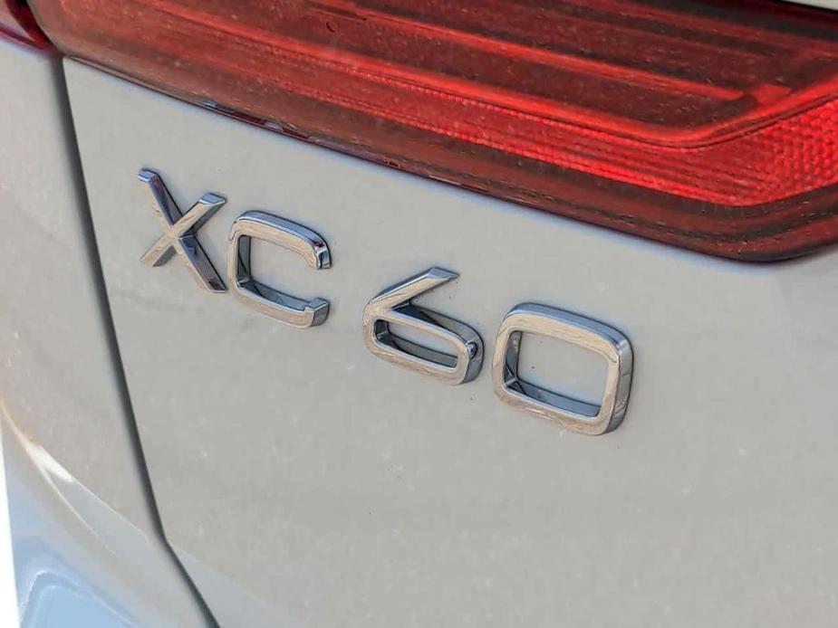used 2021 Volvo XC60 car, priced at $35,801