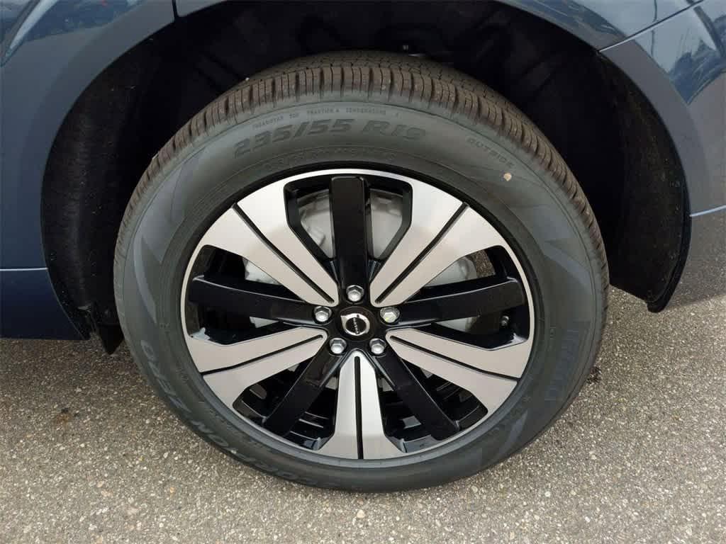 used 2025 Volvo XC60 Plug-In Hybrid car, priced at $63,879