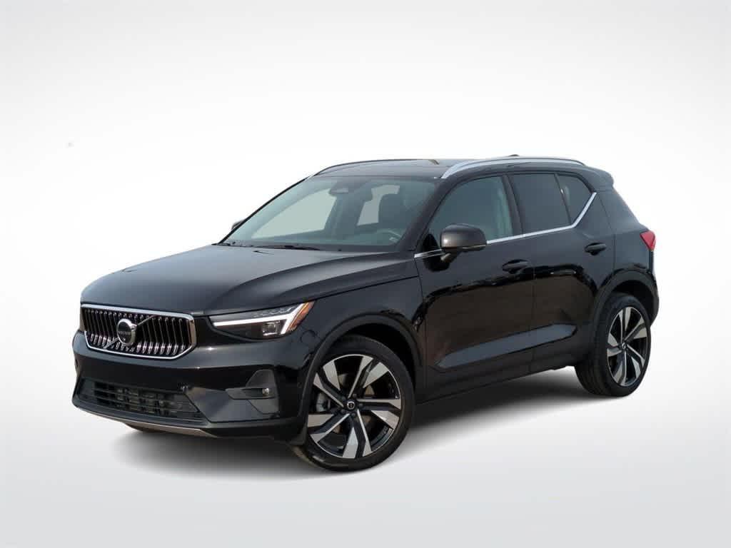 used 2023 Volvo XC40 car, priced at $33,277