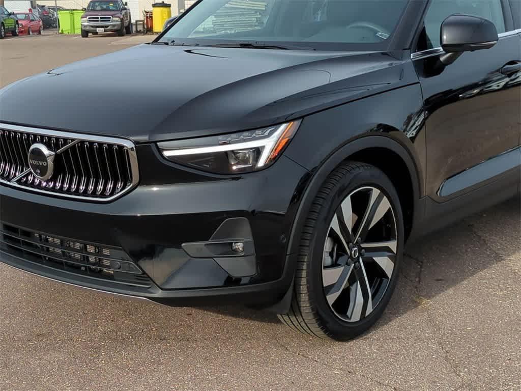 used 2023 Volvo XC40 car, priced at $31,777