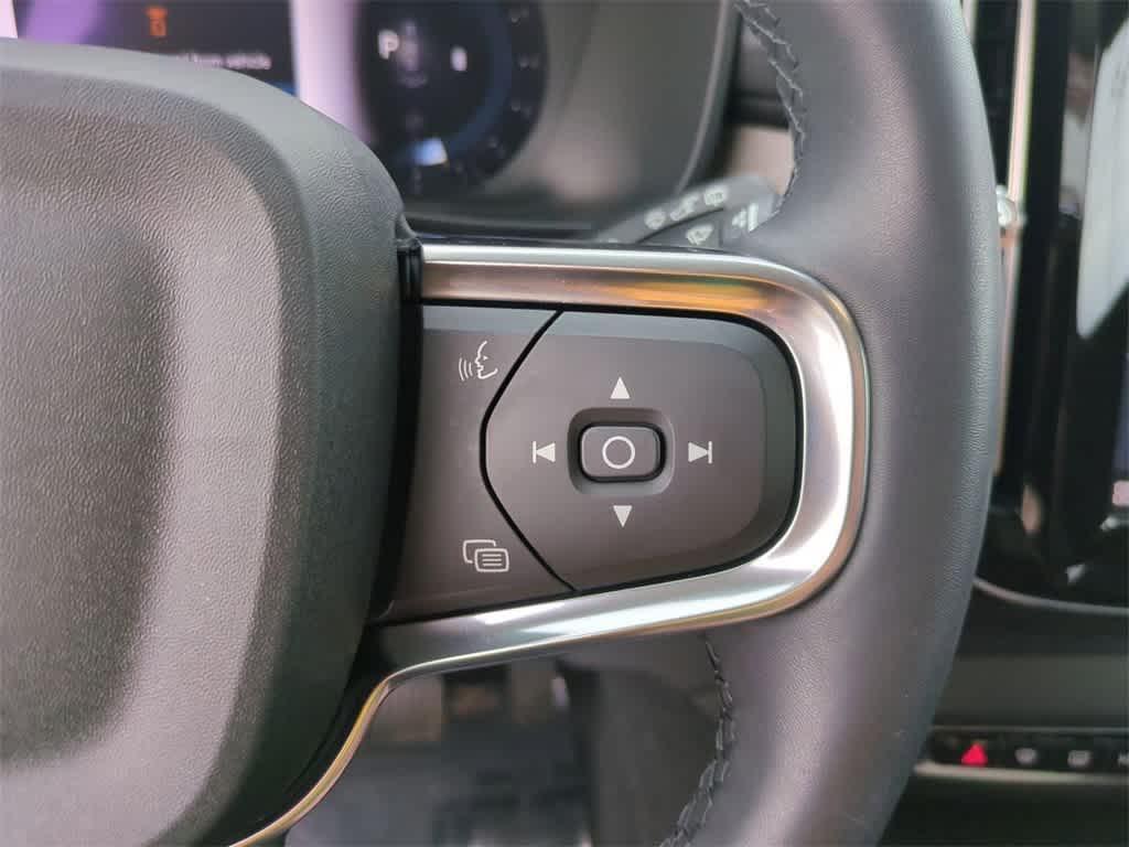 used 2023 Volvo XC40 car, priced at $31,777