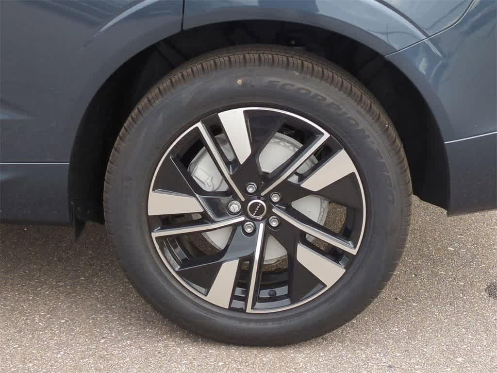 new 2026 Volvo XC60 car, priced at $59,795