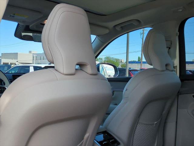 new 2026 Volvo XC90 car, priced at $75,155