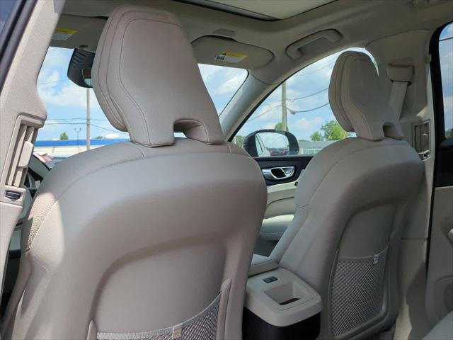 new 2025 Volvo XC60 car, priced at $56,900