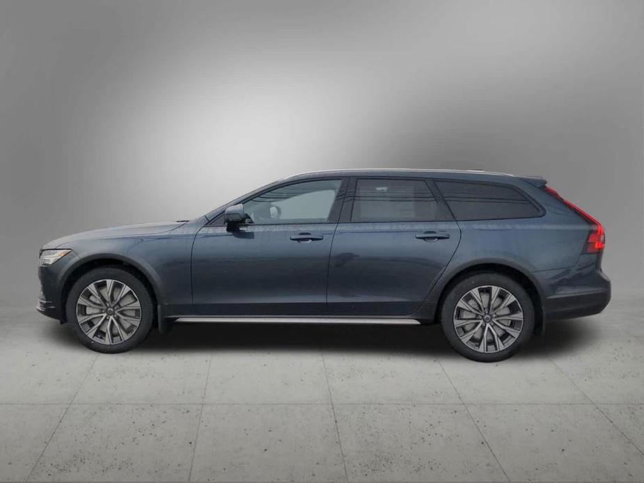 new 2024 Volvo V90 Cross Country car, priced at $63,575