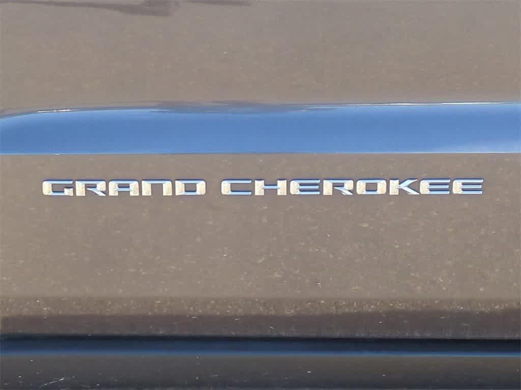 used 2015 Jeep Grand Cherokee car, priced at $11,777