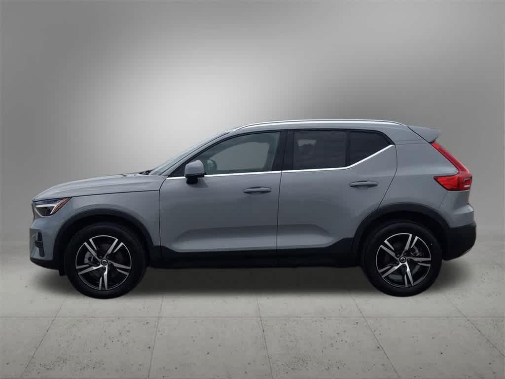 used 2025 Volvo XC40 car, priced at $34,498