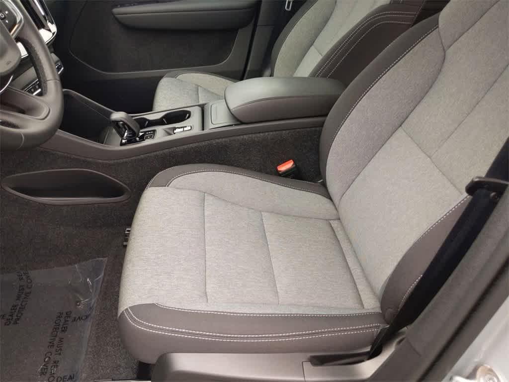 used 2025 Volvo XC40 car, priced at $34,498