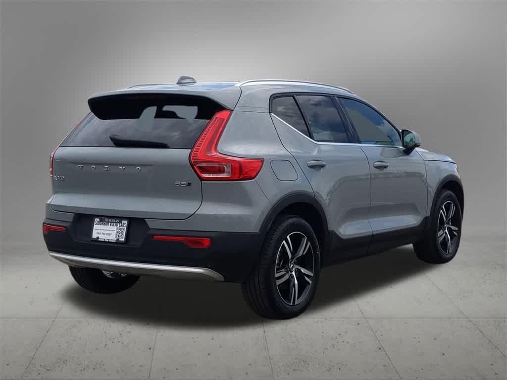 used 2025 Volvo XC40 car, priced at $34,498