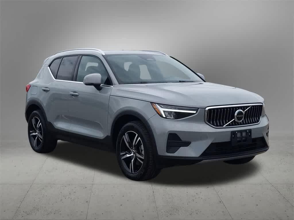 used 2025 Volvo XC40 car, priced at $34,498