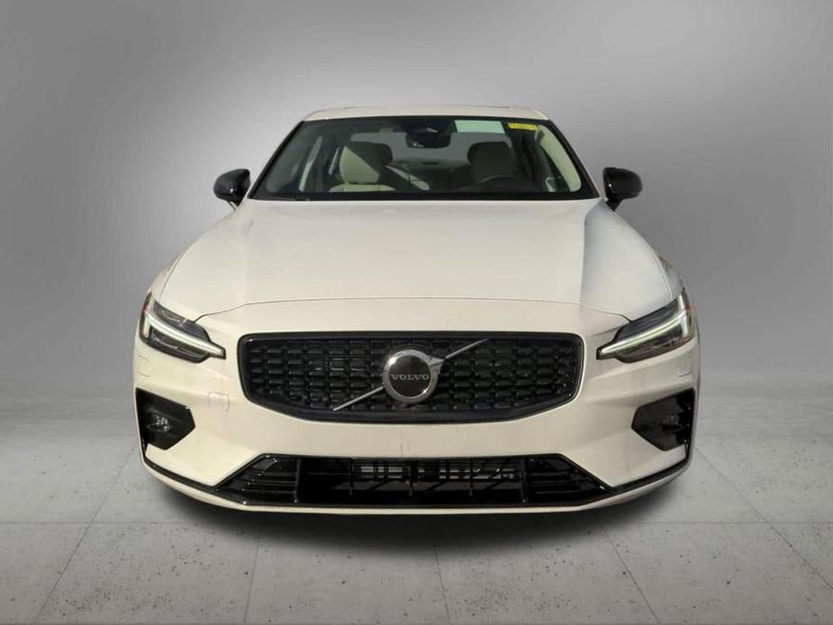 new 2024 Volvo S60 car, priced at $43,888