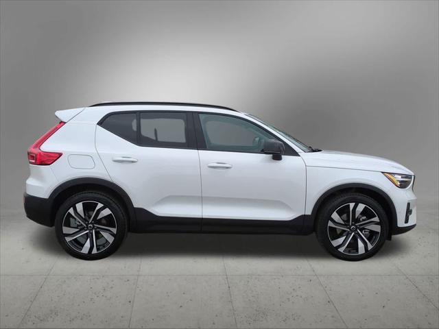 new 2025 Volvo XC40 car, priced at $49,500