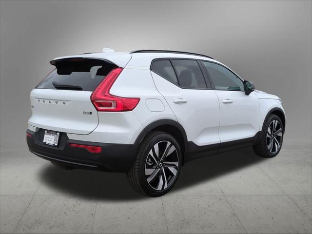 new 2025 Volvo XC40 car, priced at $49,500