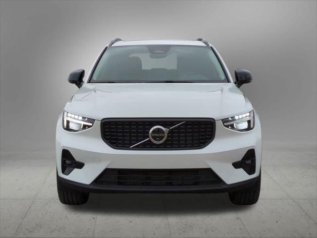 new 2025 Volvo XC40 car, priced at $49,500