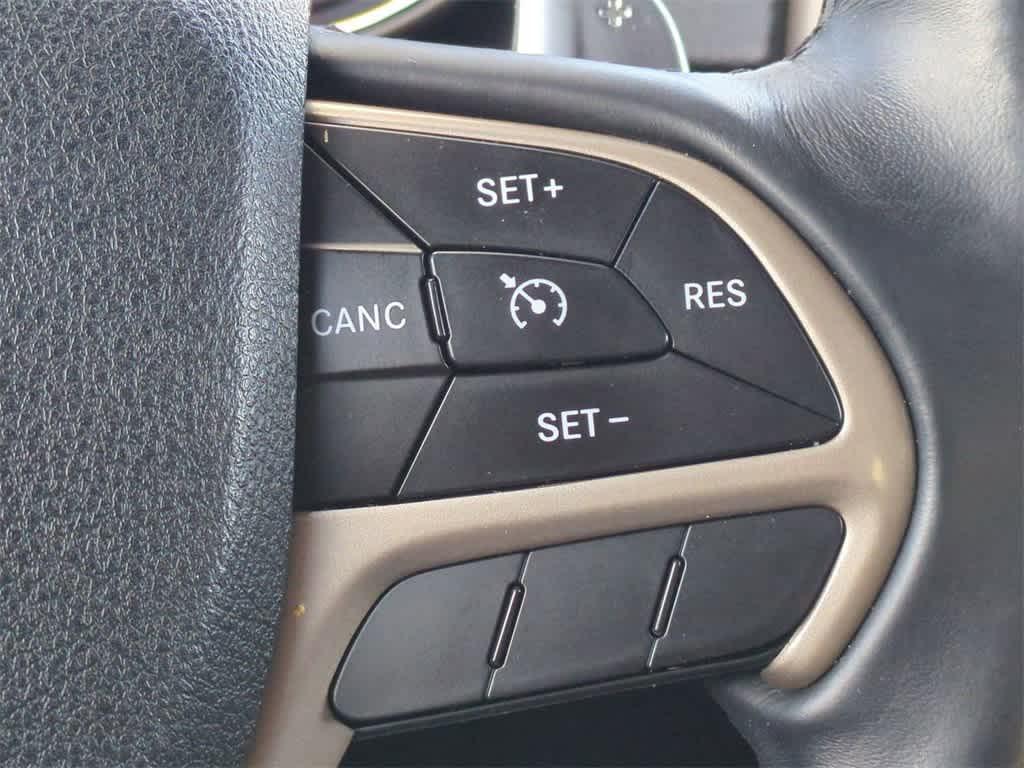 used 2014 Jeep Grand Cherokee car, priced at $6,777