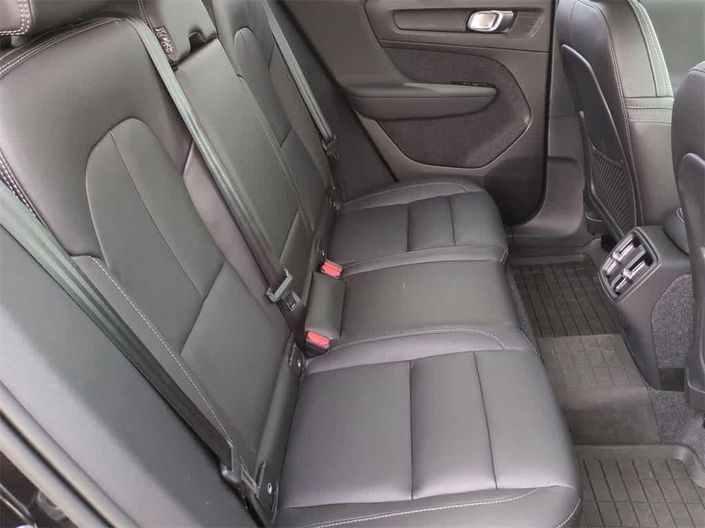 new 2025 Volvo XC40 car, priced at $48,956