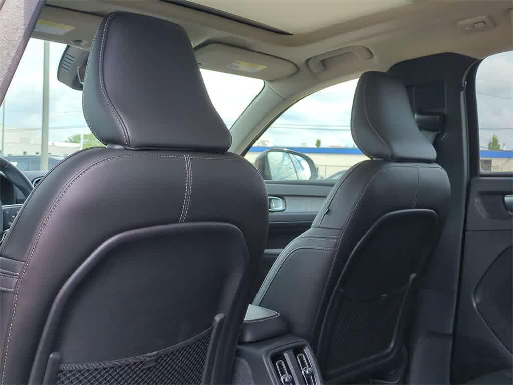 new 2025 Volvo XC40 car, priced at $48,956