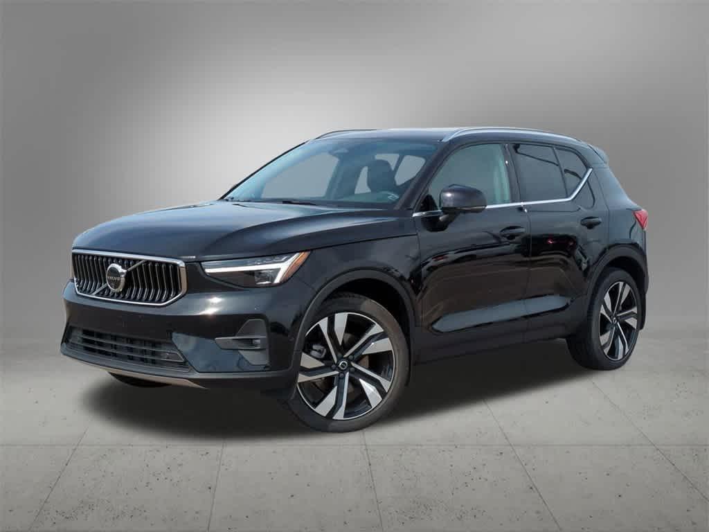 new 2025 Volvo XC40 car, priced at $48,956