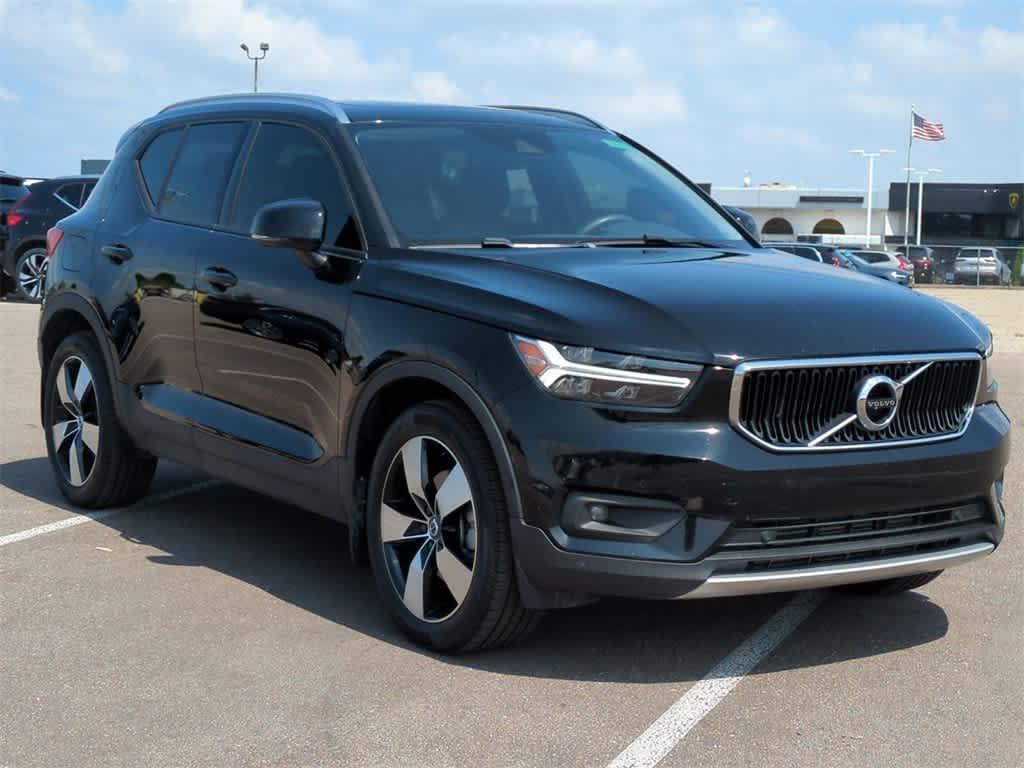 used 2021 Volvo XC40 car, priced at $21,664