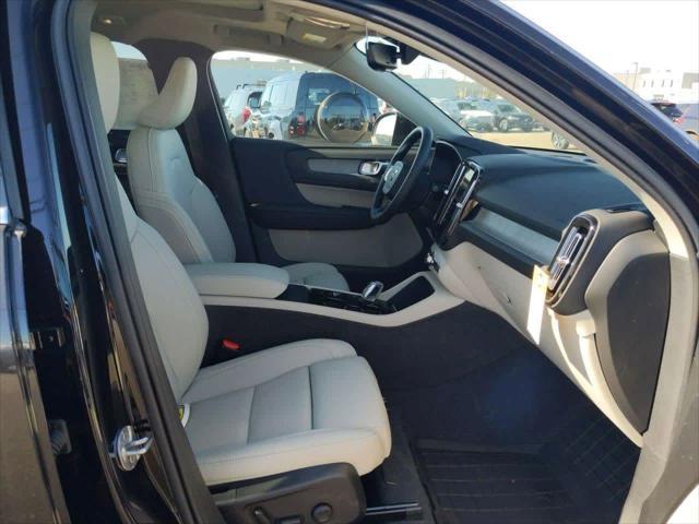 new 2025 Volvo XC40 car, priced at $48,400