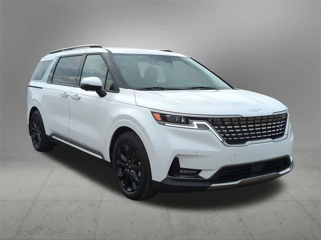 used 2024 Kia Carnival car, priced at $40,977