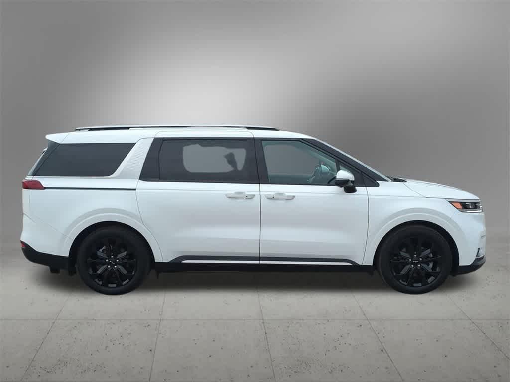 used 2024 Kia Carnival car, priced at $40,977