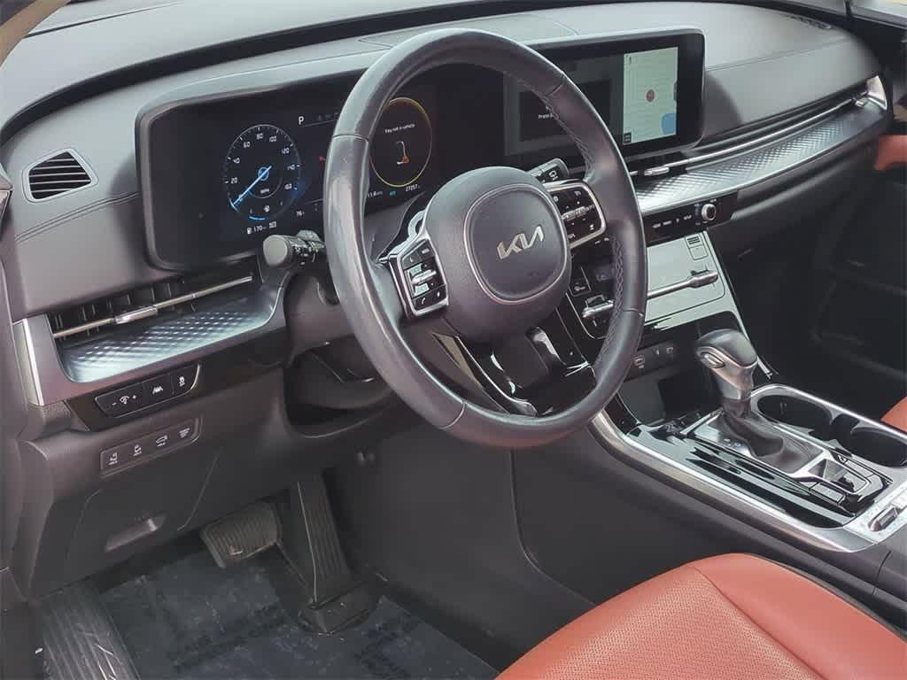 used 2024 Kia Carnival car, priced at $40,977