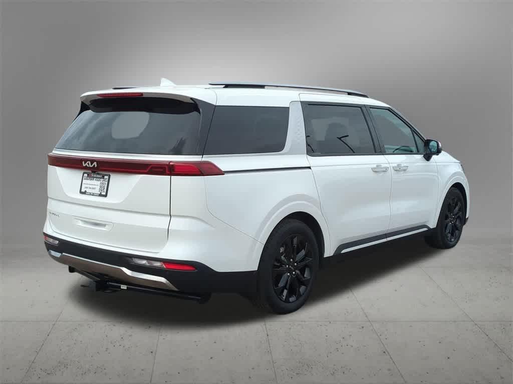 used 2024 Kia Carnival car, priced at $40,977