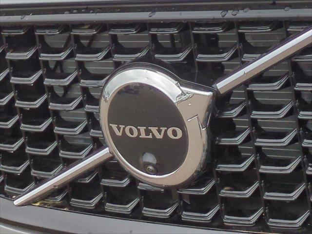 new 2025 Volvo XC60 car, priced at $55,360