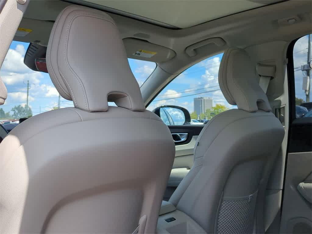 new 2026 Volvo XC60 Plug-In Hybrid car, priced at $76,050