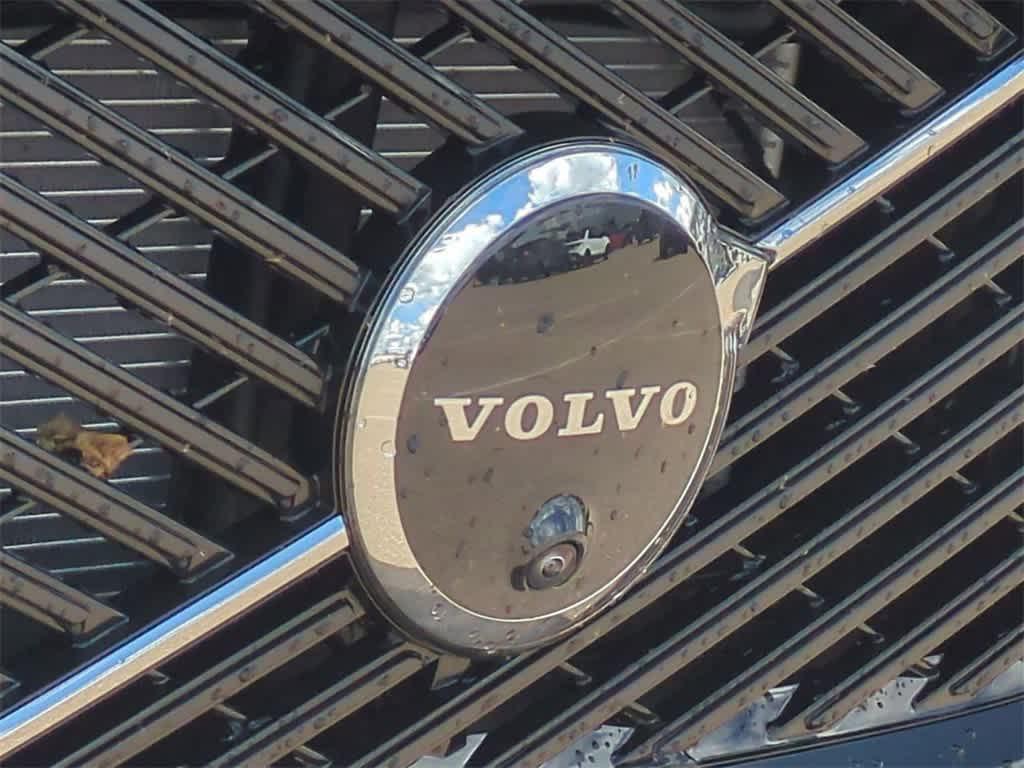 new 2026 Volvo XC60 Plug-In Hybrid car, priced at $76,050