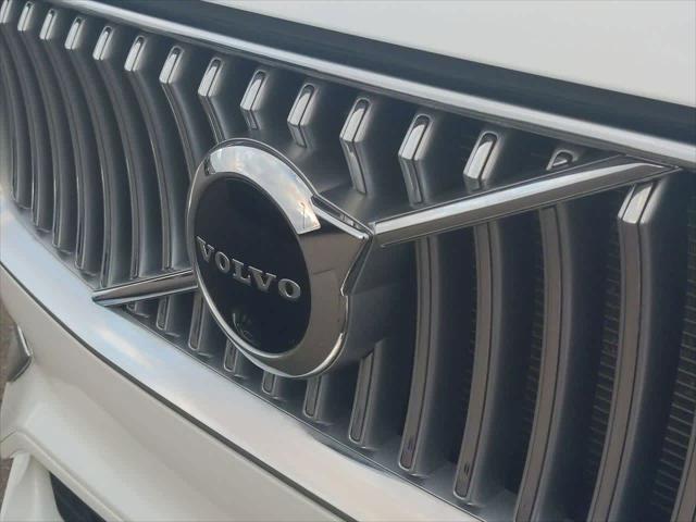 used 2022 Volvo XC90 Recharge Plug-In Hybrid car, priced at $43,600