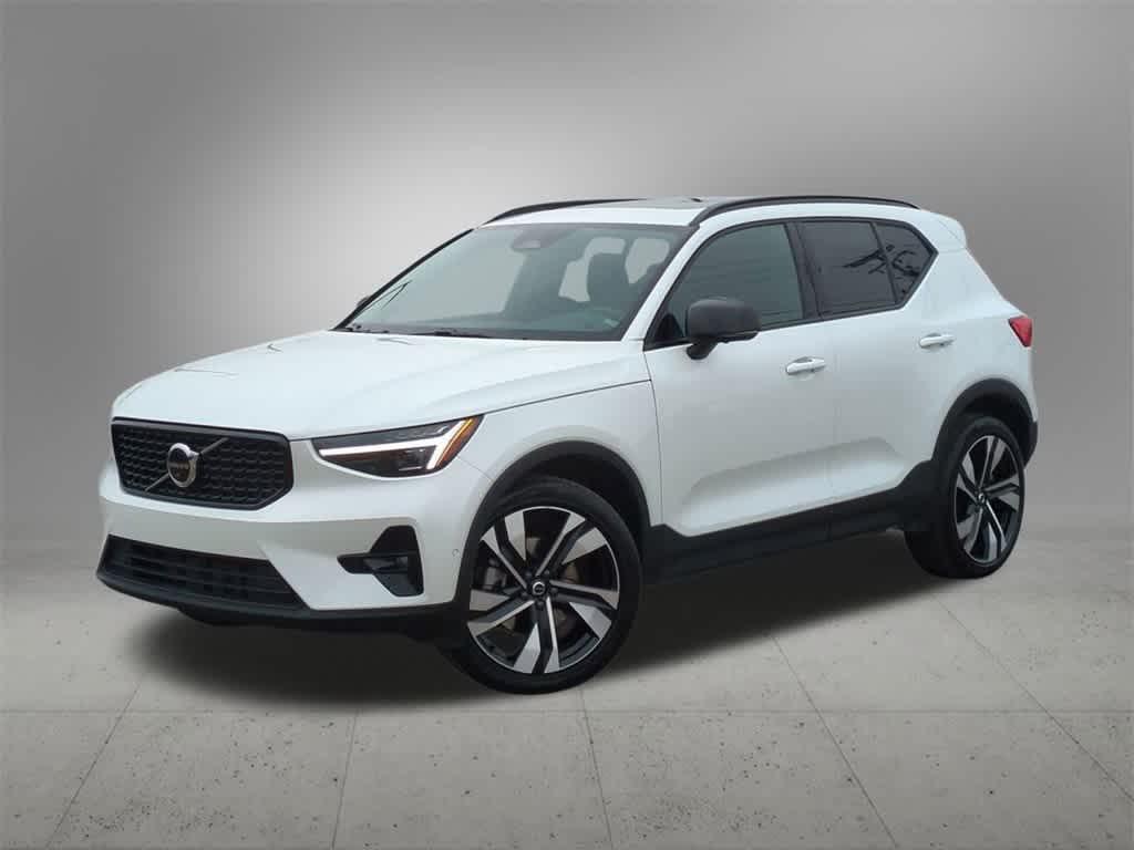 used 2023 Volvo XC40 car, priced at $32,477