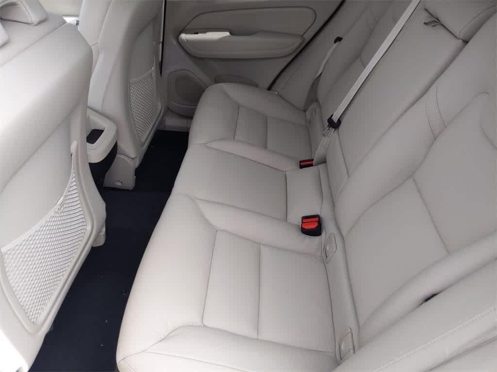 new 2025 Volvo XC60 car, priced at $55,360