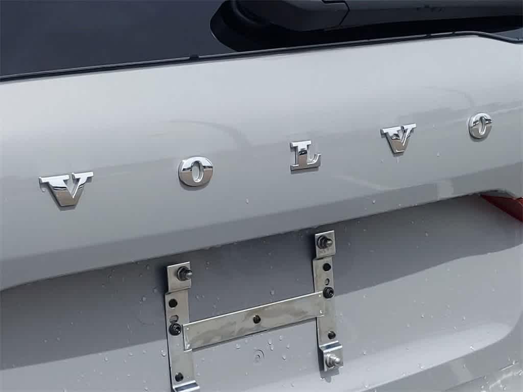 new 2025 Volvo XC60 car, priced at $55,360