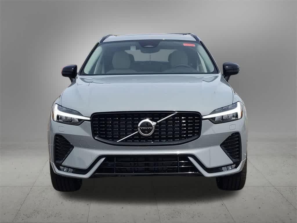 new 2025 Volvo XC60 car, priced at $55,360