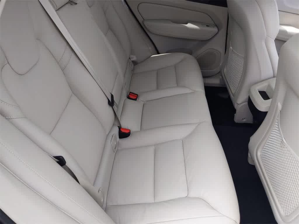 new 2025 Volvo XC60 car, priced at $55,360