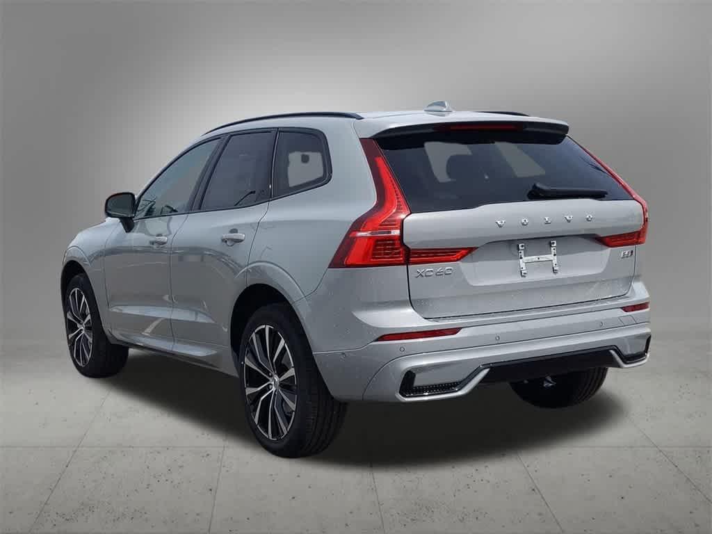 new 2025 Volvo XC60 car, priced at $55,360