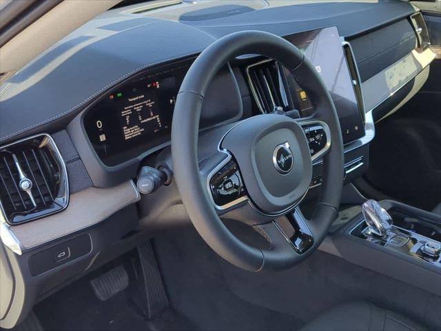 new 2025 Volvo XC90 car, priced at $67,315