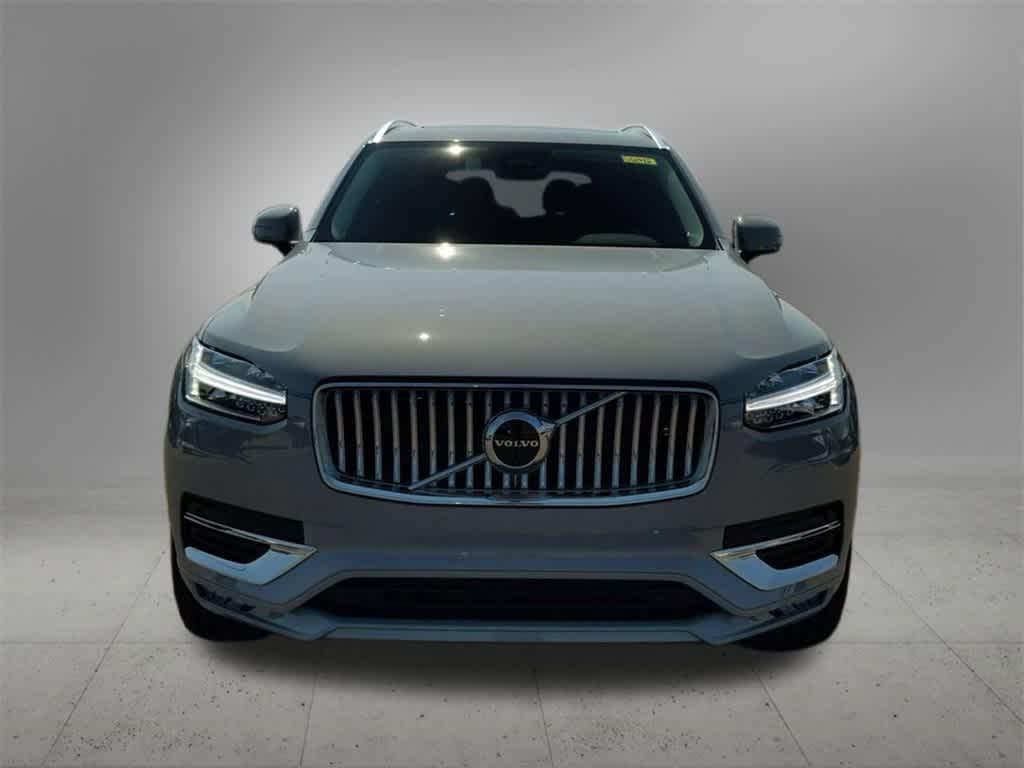 new 2025 Volvo XC90 car, priced at $63,900