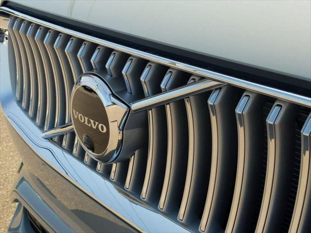 new 2025 Volvo XC90 car, priced at $64,400