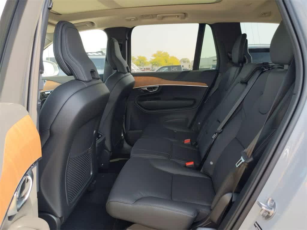 new 2025 Volvo XC90 car, priced at $63,900