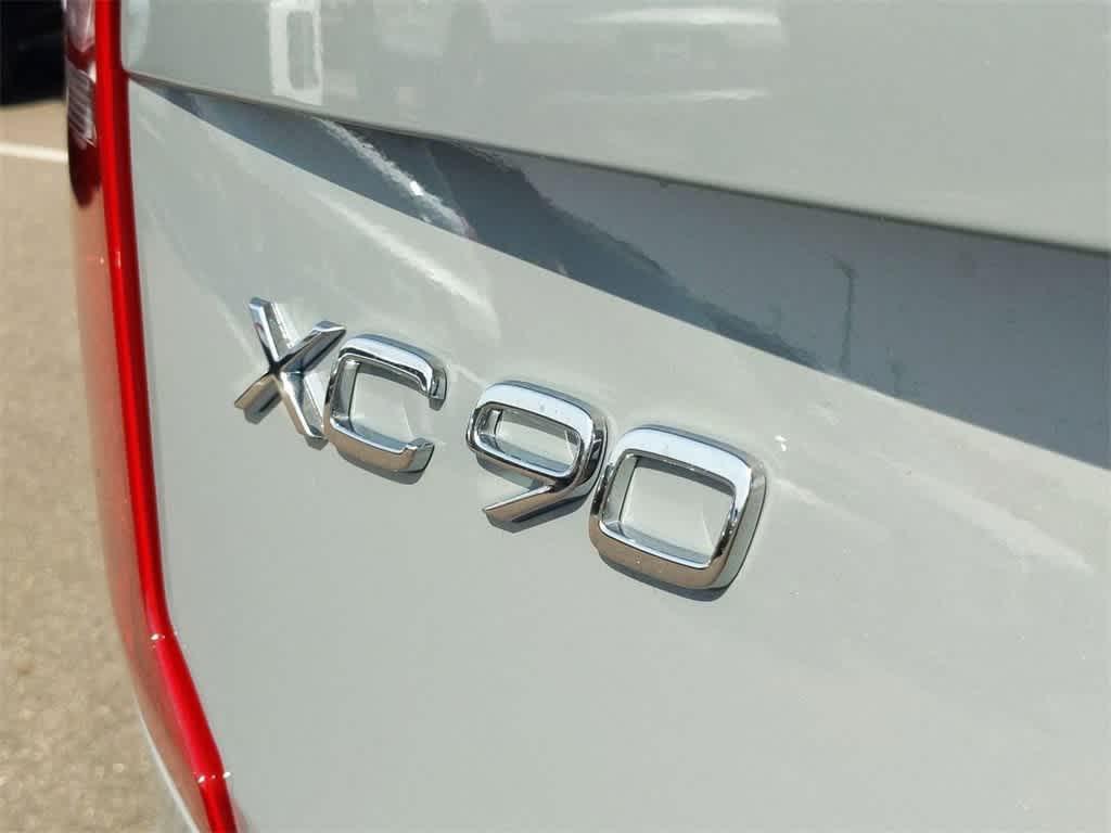 new 2025 Volvo XC90 car, priced at $63,900