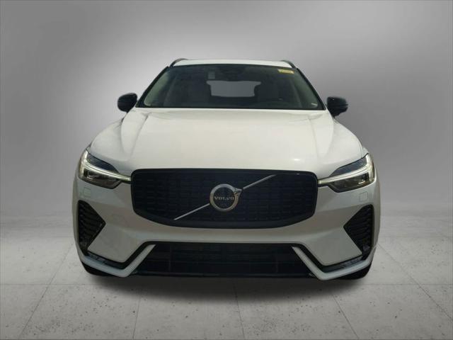 new 2025 Volvo XC60 car, priced at $54,999