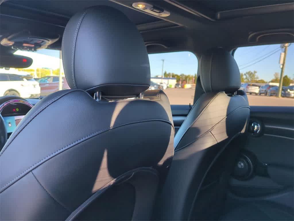 used 2022 MINI Hardtop car, priced at $21,977