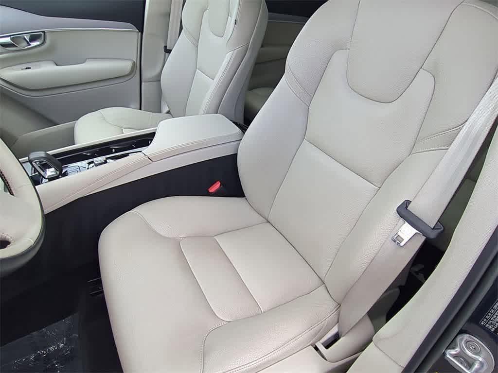 used 2023 Volvo XC90 car, priced at $37,977