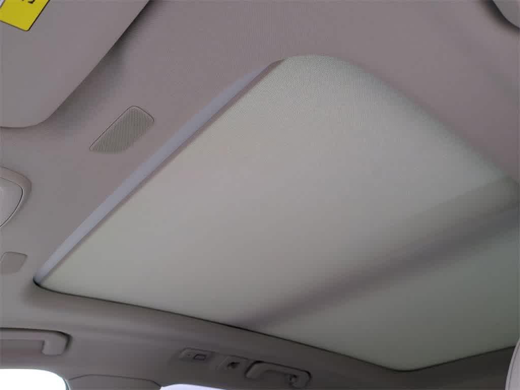 new 2025 Volvo XC60 car, priced at $53,600